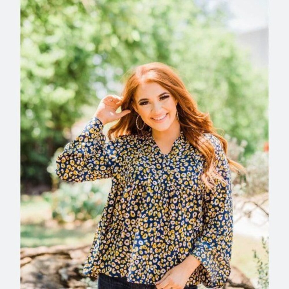 LAYERZ Clothing Annabel Top Women's Medium